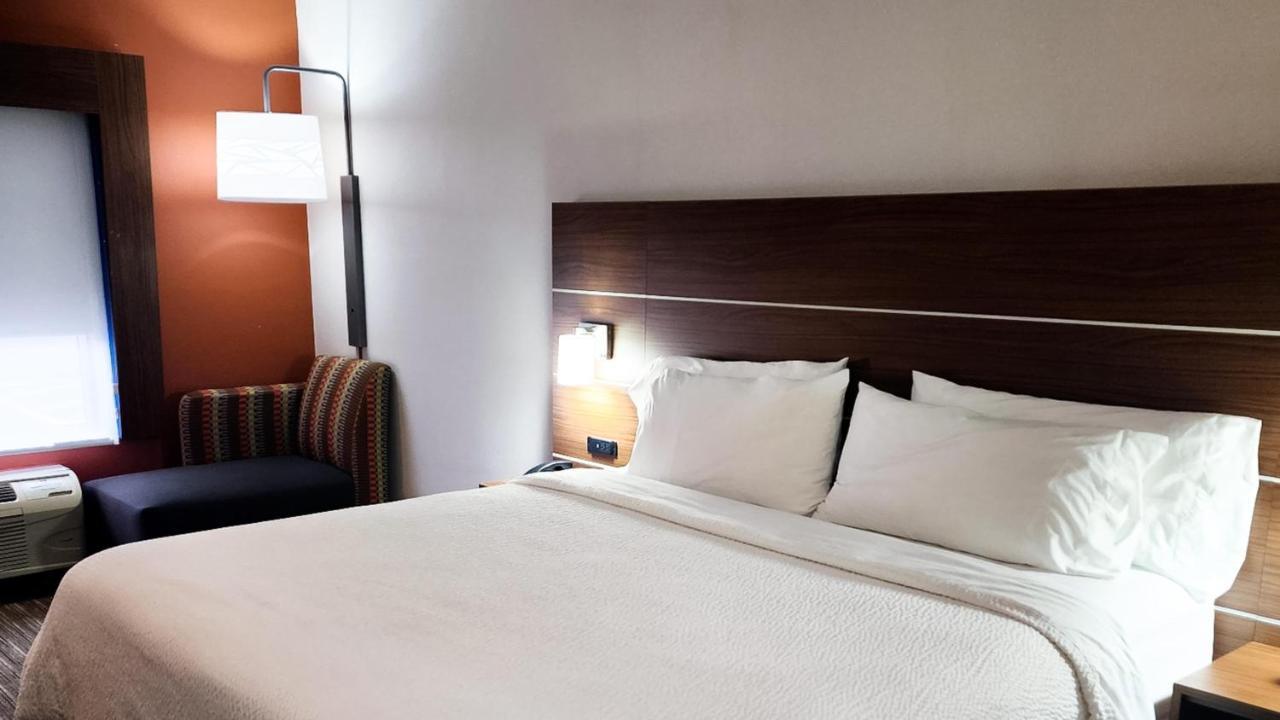Holiday Inn Express Hotel & Suites Chicago South Lansing By Ihg Buitenkant foto